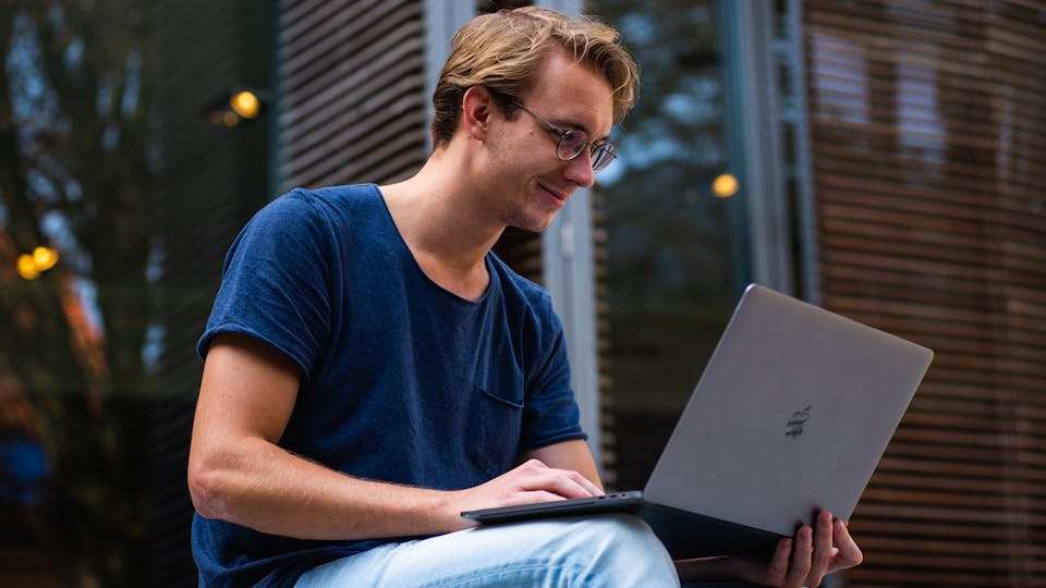 Laptop schaltet sich automatisch aus - Tipps, Lösung und Anleitung