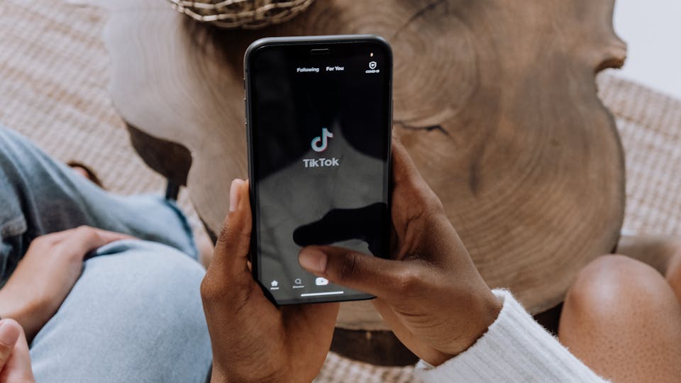 Warum kann ich auf TikTok niemanden folgen Lösung und Tipps