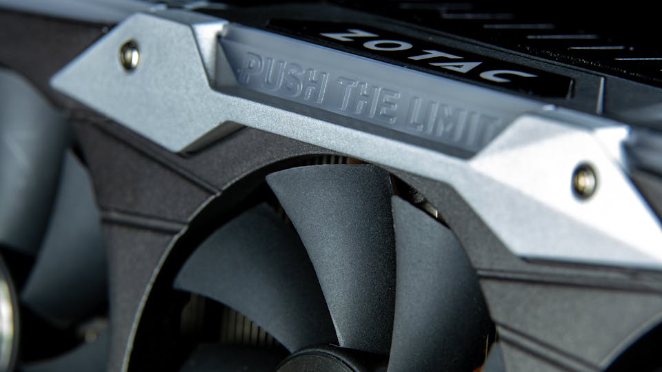 Welches Kabel für die Grafikkarte verwenden Welches Kabel eignet sich zur Verbindung mit dem PC