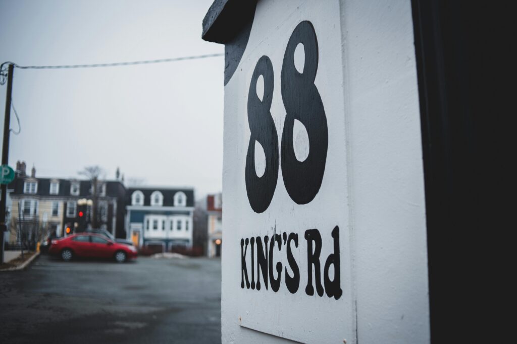 Adressänderung beim Arbeitgeber übermitteln - wie übermittle ich mein neue Adresse meinem Arbeitgeber? Lösung