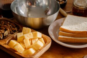 Mit welchem Messer kann man am besten Käse schneiden? 7 Mit welchem Messer kann man am besten Käse schneiden?