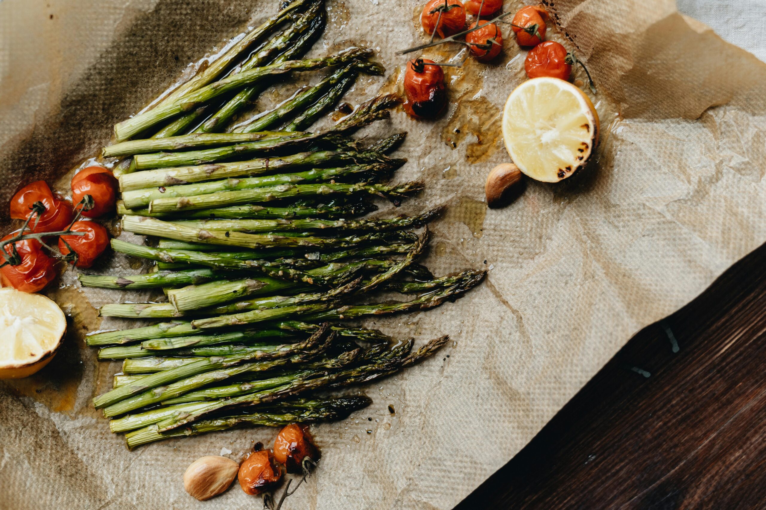 Grünen und weißen Spargel kochen - wie lange?