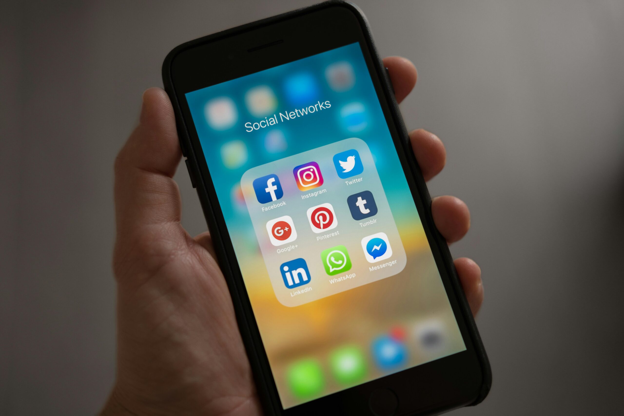 WhatsApp Bilder automatisch speichern aktivieren und deaktivieren - so geht's