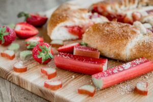 Kann man Rhabarber roh essen? Lösung 1 Kann man Rhabarber roh essen? Lösung