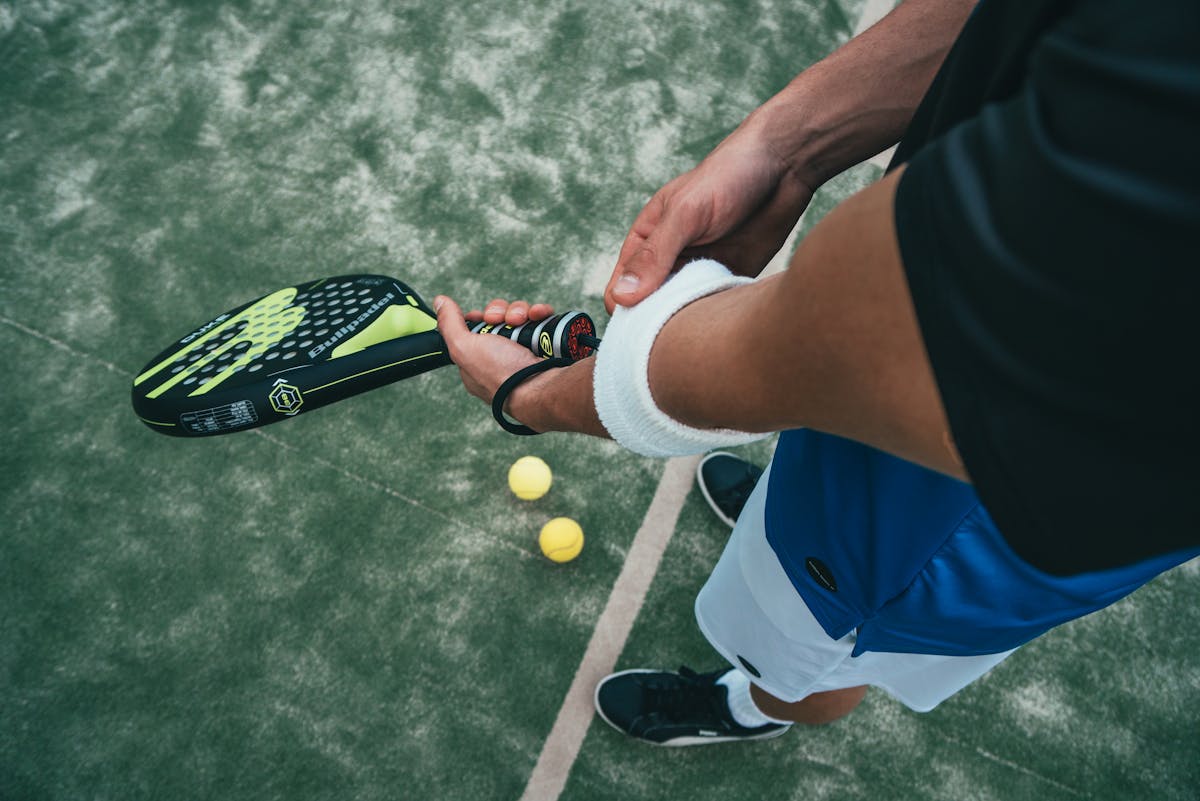 Was benötige ich zum Padeln Alles Wichtige zur Ausrüstung und Regeln
