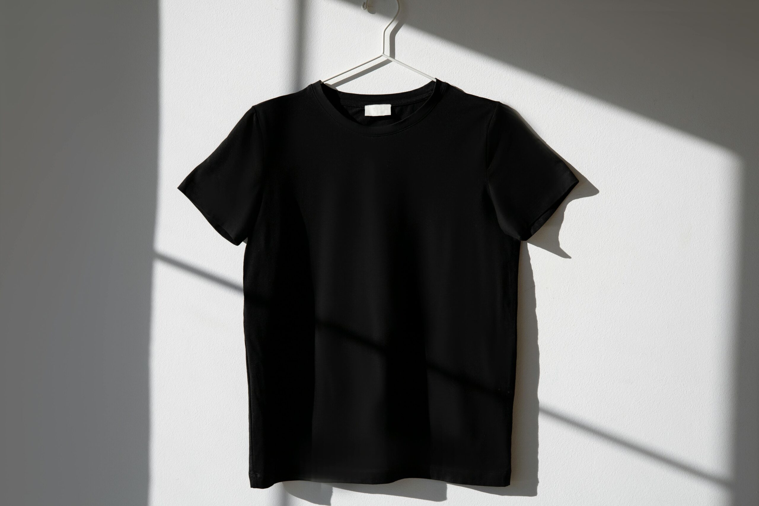 Wie finde ich seriöse Online-Shops für nachhaltige Mode?