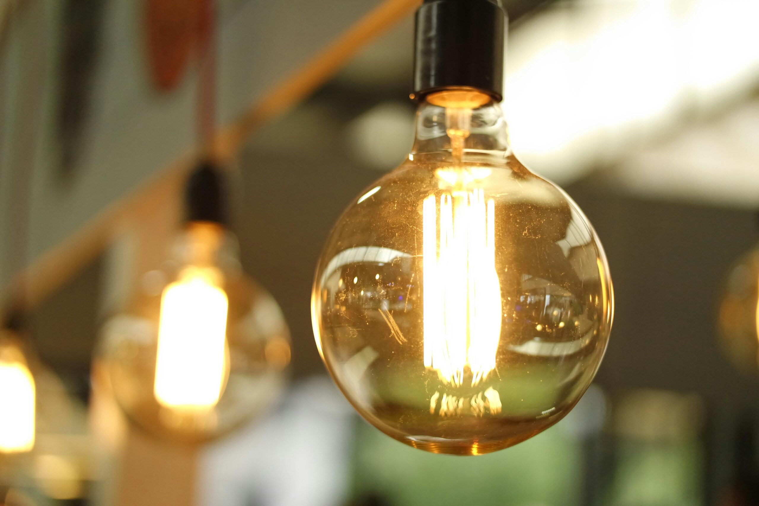 Was sind die besten Methoden, um Strom im Haushalt zu sparen?