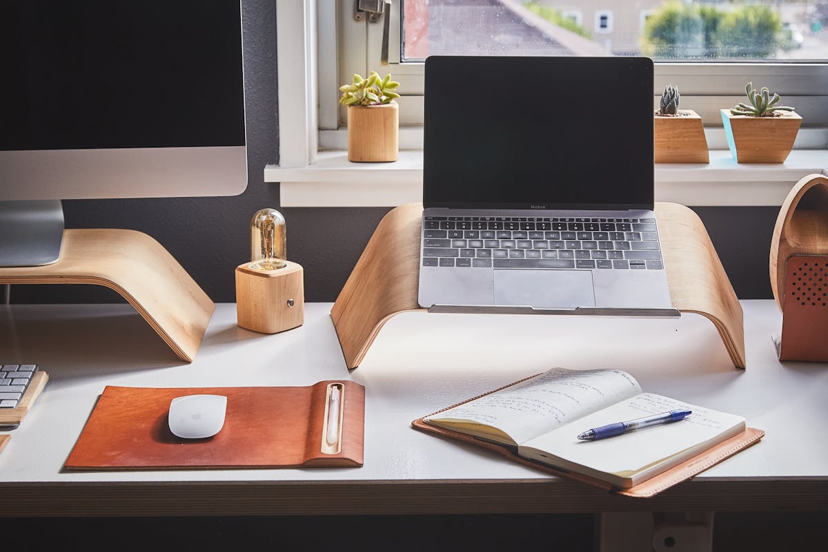 Welche Tipps gibt es für die Gestaltung eines Home-Office