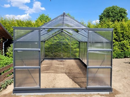 Die Vorteile des Gartenanbaus im Gewächshaus: Wie Pflanzen besser und schneller wachsen 2 image 4
