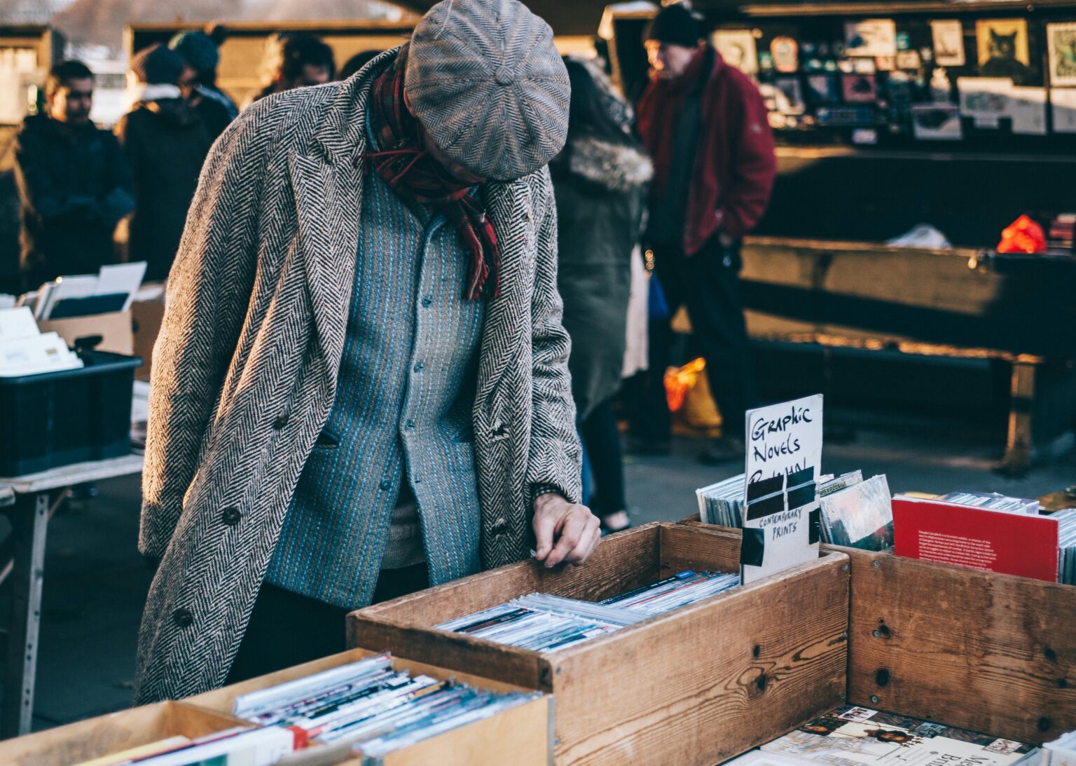 Welche Tipps gibt es für die Organisation eines erfolgreichen Flohmarkts?