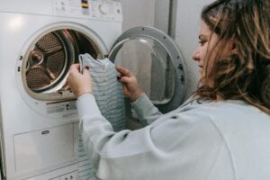 Warum zeigt meine Miele WDB030 WCS die Fehlermeldung "F20" an? 1 Warum zeigt meine Miele WDB030 WCS die Fehlermeldung "F20" an?