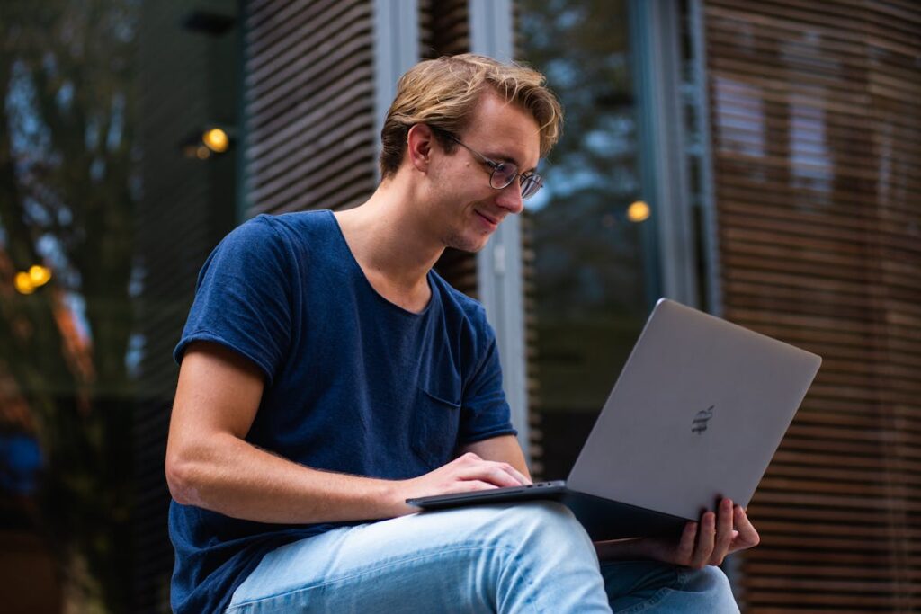 Lenovo Laptop Fehler 2100 – Festplatte nicht erkannt