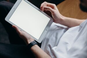 Welche Maßnahmen helfen, wenn mein Tablet keinen Ton hat?