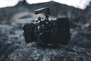 Welche Schritte helfen, wenn meine Outdoor-Kamera keine Verbindung herstellt?